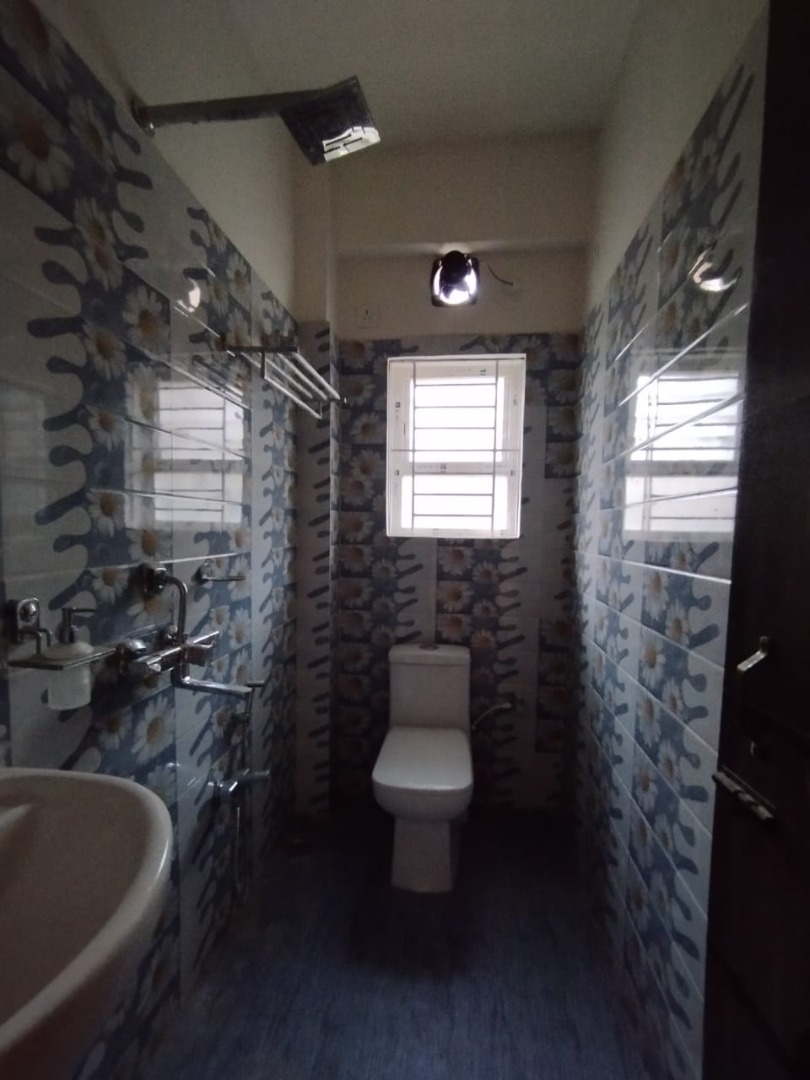 Unfurnished 3bhk in Swahid Dilip Huzuri Path, Swaraj Nagar, Sarumotoria, Guwahati, Kamrup Metropolitan, Assam, India for Rent